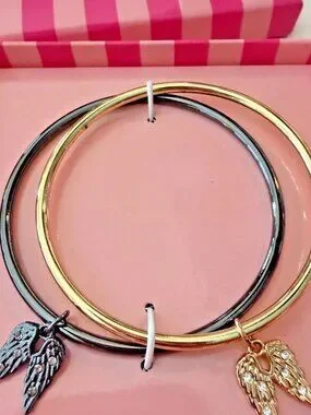 Victoria's Secret | Jewelry | Set Of 2 Victoria Secret Bracelets ...